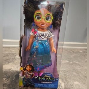 Brand new 14" Disney Encanto Mirabel Doll